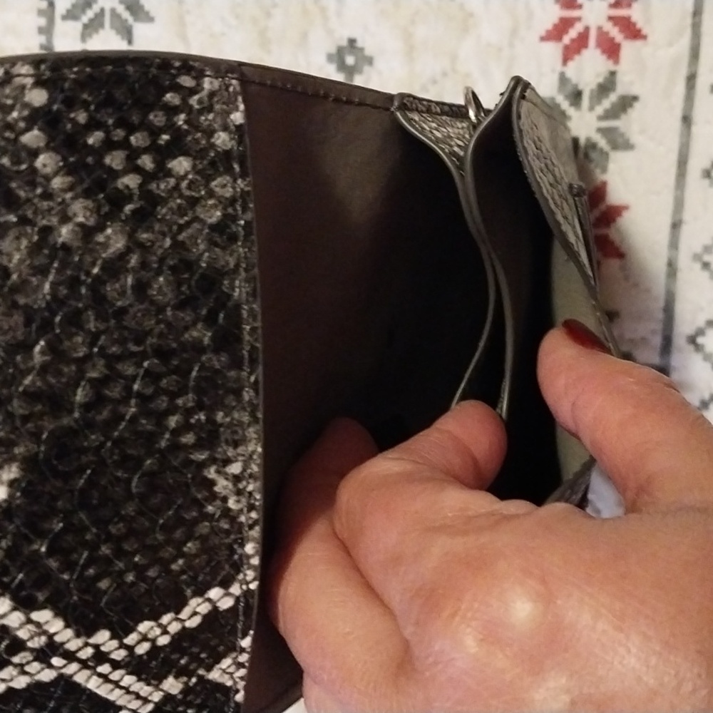 K Carroll Rfid Snakeskin Print Crossbody. NWT - Picture 9 of 14